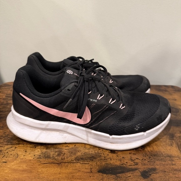 Nike Swift 3 Flywire Women’s Black White Pink Running Shoes Size 10 - Picture 3 of 7